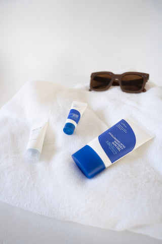 SKIN1004 Madagascar Centella Hyalu - Cica Water - Fit Sun Serum SPF 50+ PA++++ (15ML) - Love Marlow