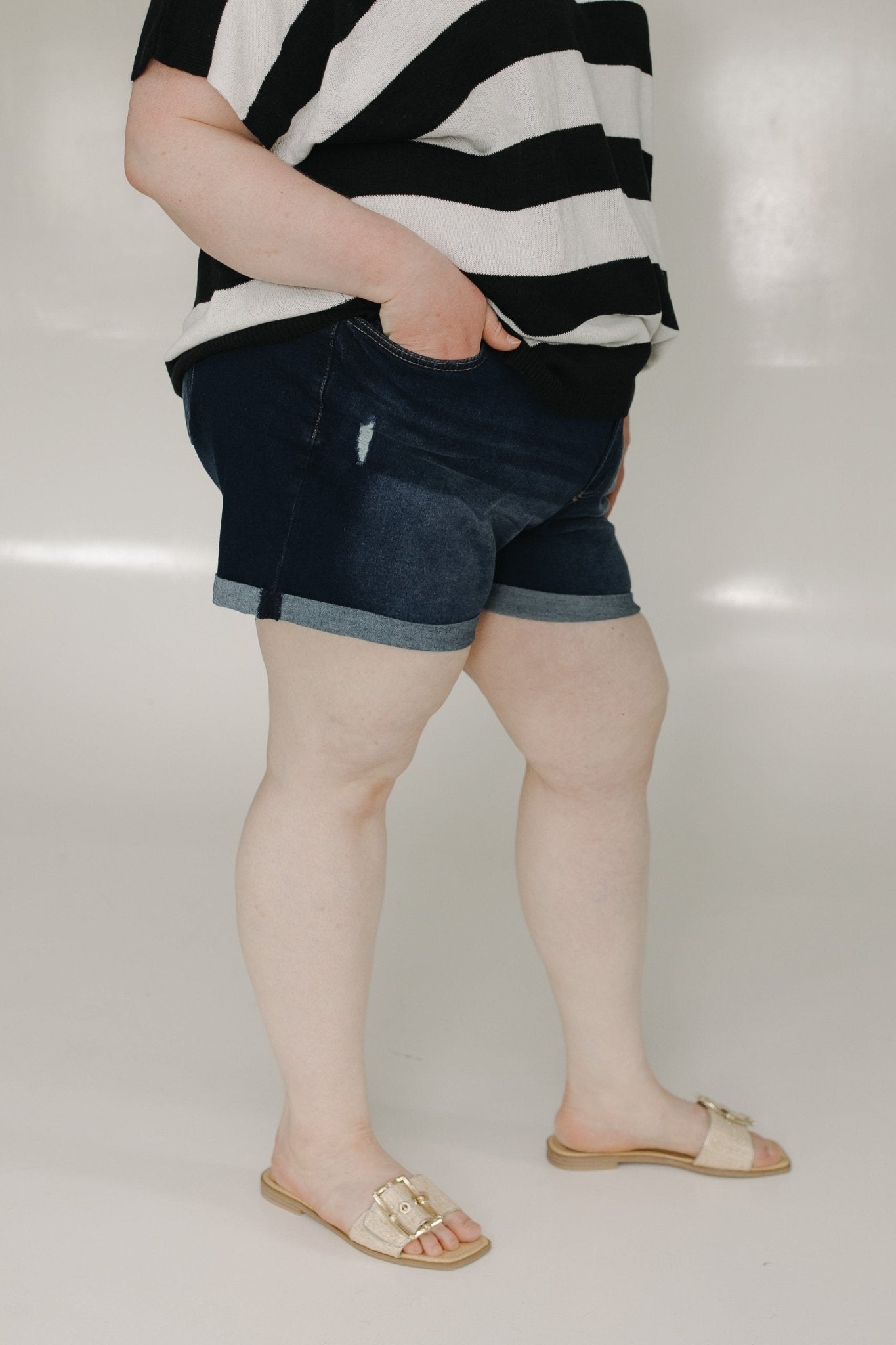 SLIGHTLY DISTRESSED TUMMY CONTROL CUFFED SHORTS IN DARK WASH - Love Marlow