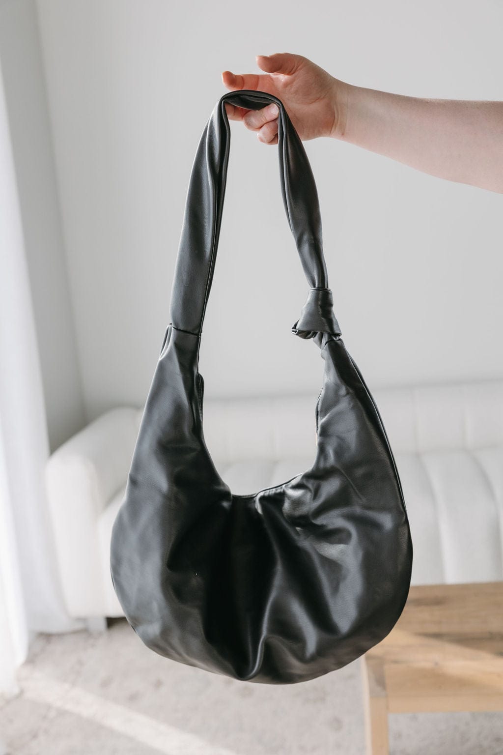 SLOUCHY FAUX LEATHER SHOULDER BAG - Love Marlow