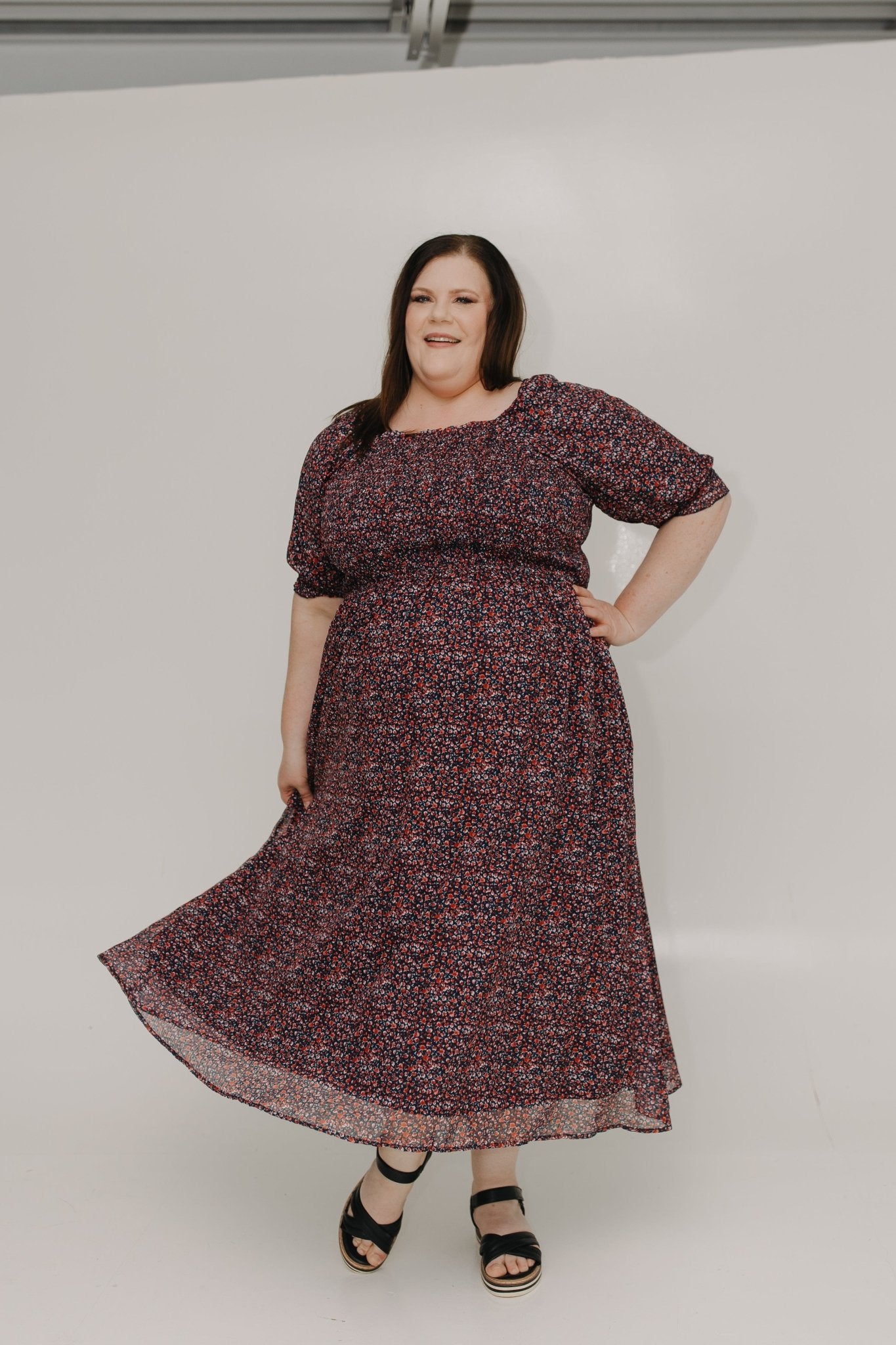 SMOCKED BODICE MIDI-LENGTH DRESS IN Liberty M / Liberty Floral SMOCKED BODICE MIDI-LENGTH DRESS IN Liberty M / Liberty Floral