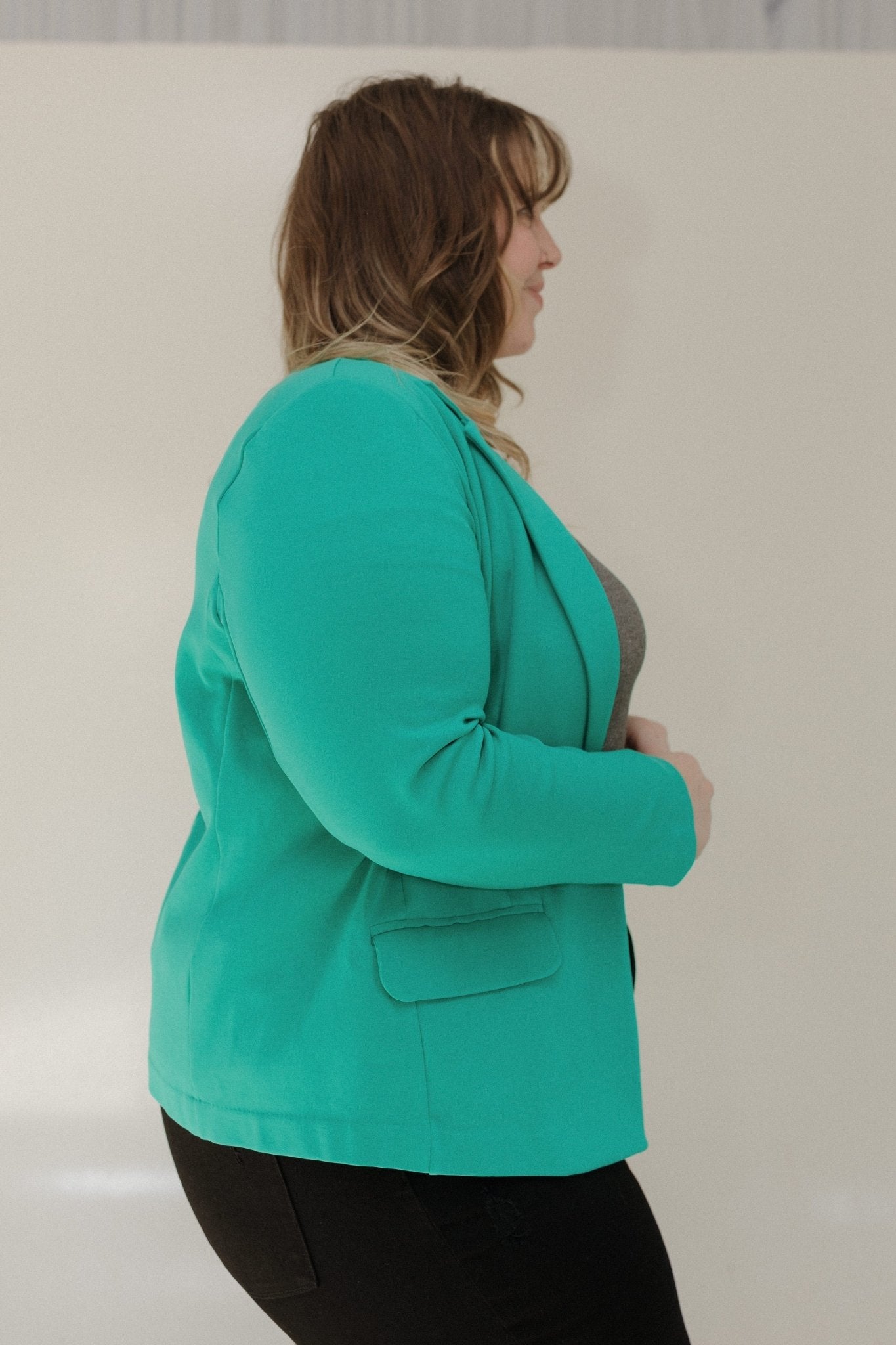 SOLID KNIT BLAZER IN EMERALD CITY - Love Marlow