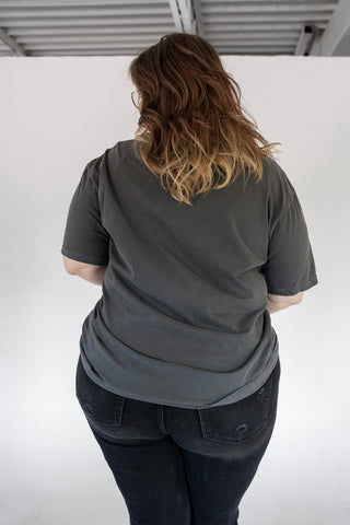 South Dakota 605 Graphic Tee – Premium Comfort Colors in Grey - Love Marlow