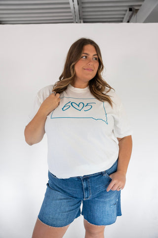South Dakota 605 Graphic Tee – Premium Comfort Colors in White - Love Marlow