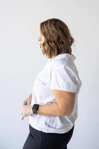 Spanx® SUNSHINE SHORT SLEEVE TOP IN FLORET WHITE - xL - Love Marlow