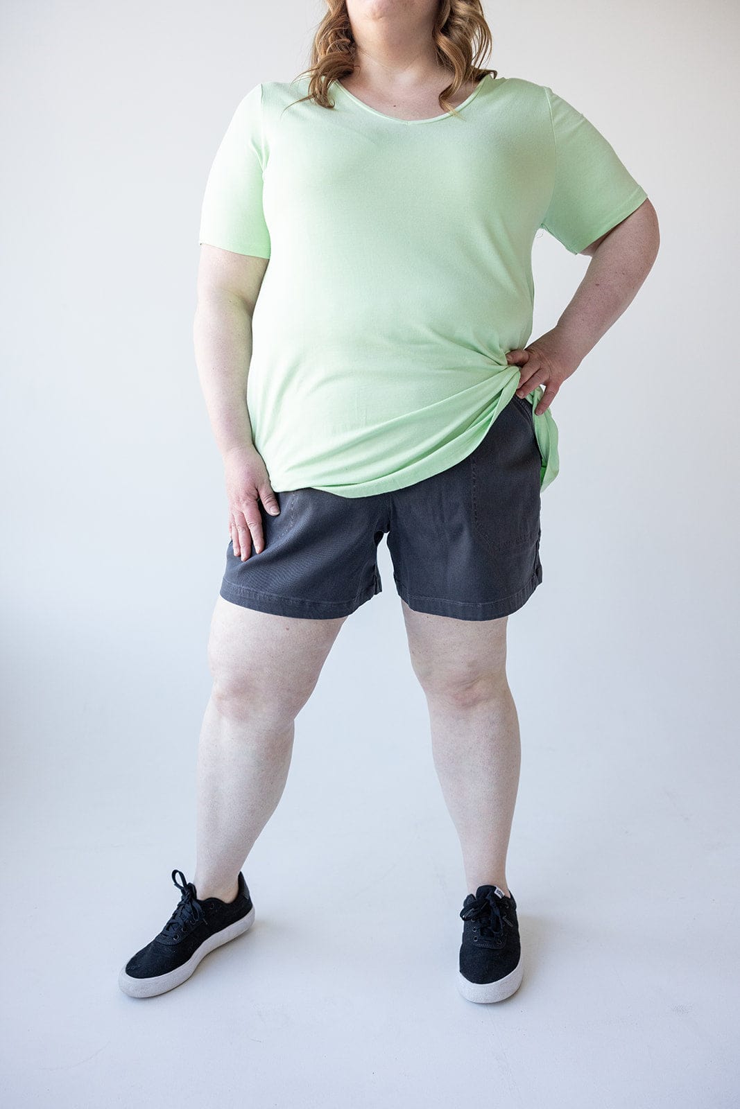 Spanx© STRETCH TWILL SHORTS 6" IN WASHED BLACK - 3x - Love Marlow