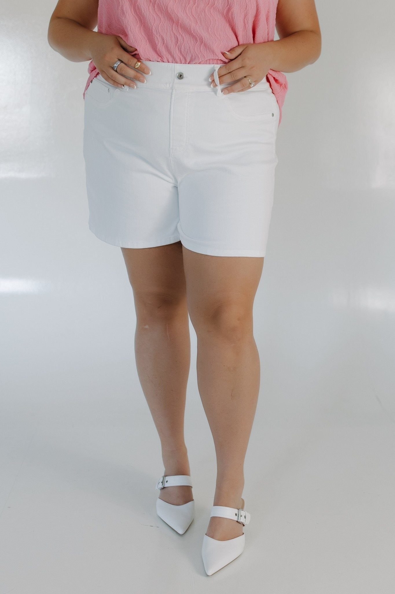 SPANXshape™ EveryWear Jean Short 7" in Classic White - Love Marlow