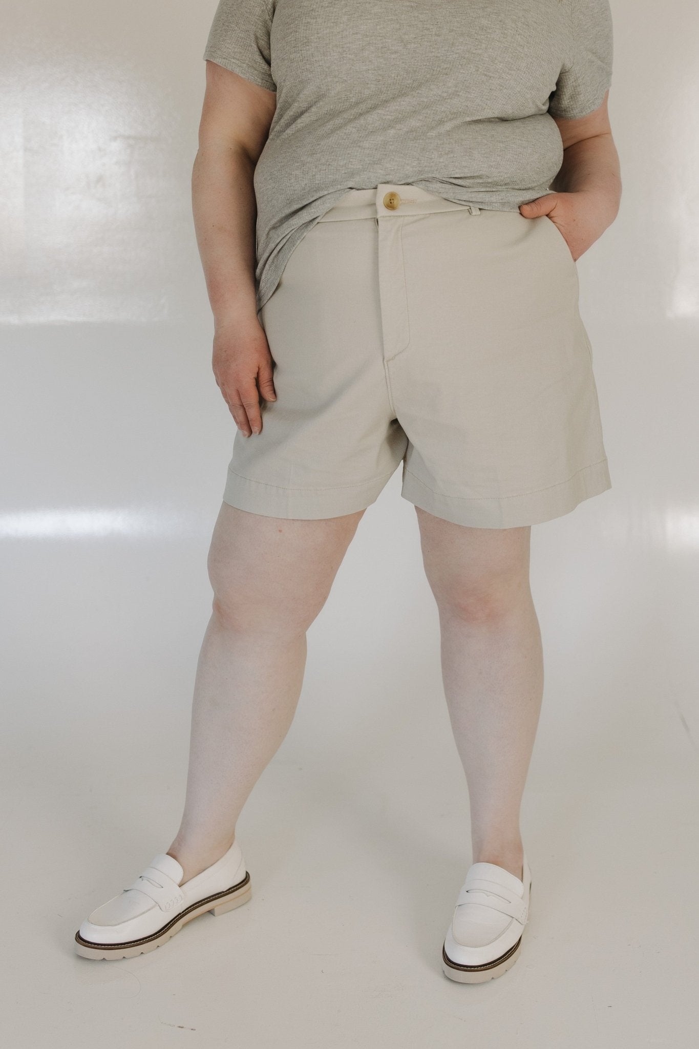 SPANXsupersmooth™ Stretch Twill Short 5" in Bone - Love Marlow