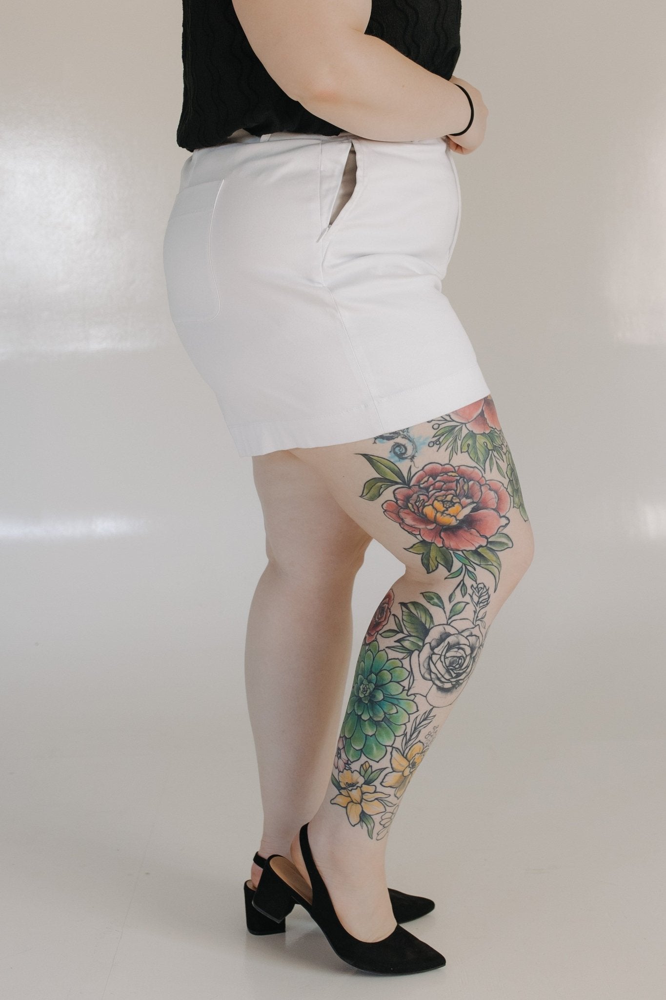 SPANXsupersmooth™ Stretch Twill Short 5" in Classic White - Love Marlow