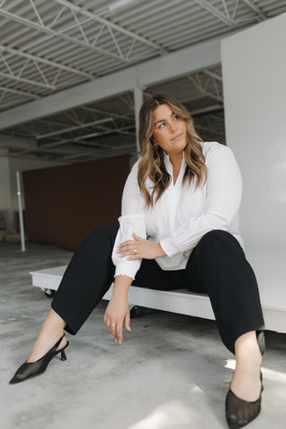 STRAIGHT LEG PULL - ON PANT IN BLACK - Love Marlow