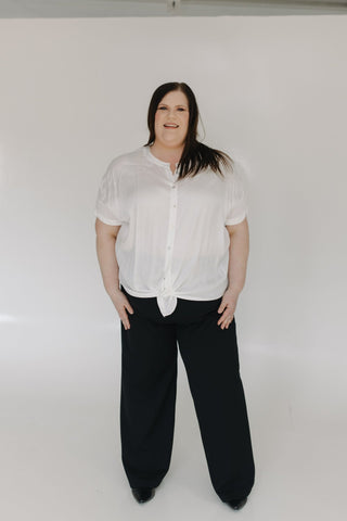 STRAIGHT LEG PULL - ON PANT IN BLACK PETITE LENGTH - Love Marlow