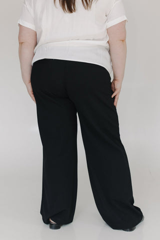 STRAIGHT LEG PULL - ON PANT IN BLACK PETITE LENGTH - Love Marlow