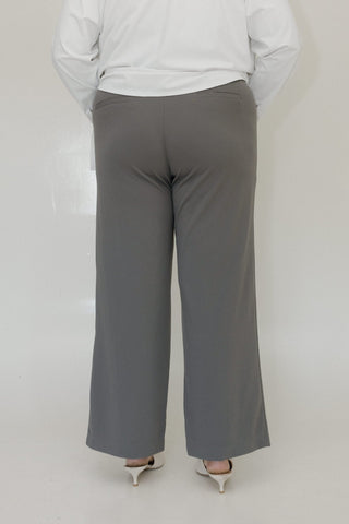 STRAIGHT LEG PULL - ON PANT IN CHARCOAL GREY - Love Marlow