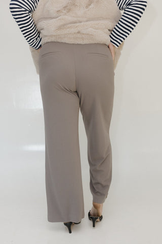 STRAIGHT LEG PULL - ON PANT IN STONE - Love Marlow