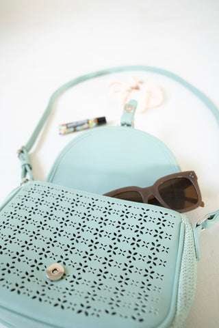 STRAW AND LASER - CUT LACE SATCHEL IN MINT - Love Marlow