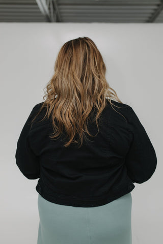 STRETCHY CROPPED DENIM JACKET IN BLACK - Love Marlow