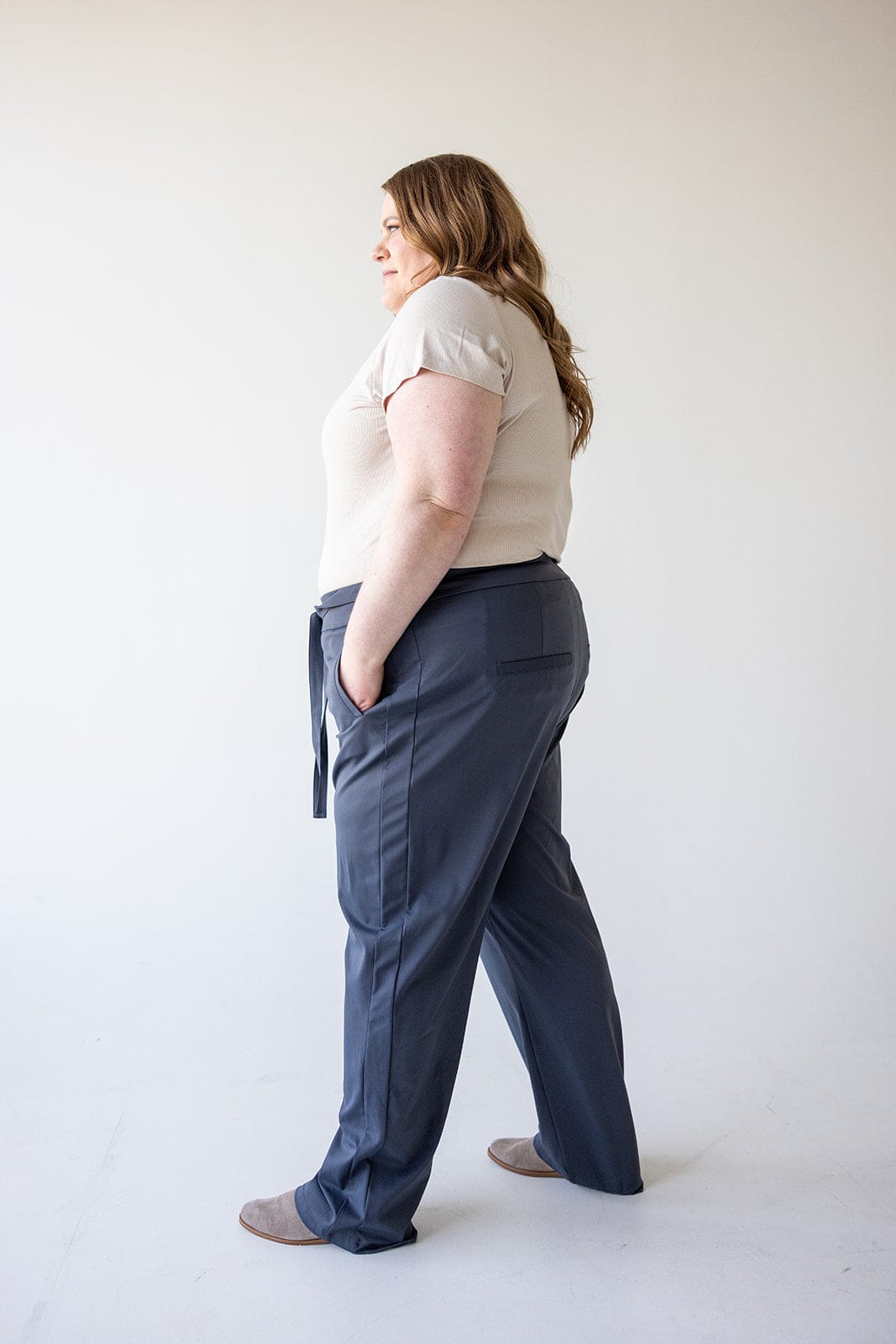 STRETCHY WRINKLE FREE SLIM STRAIGHT LEG TROUSERS IN LEAD - Love Marlow