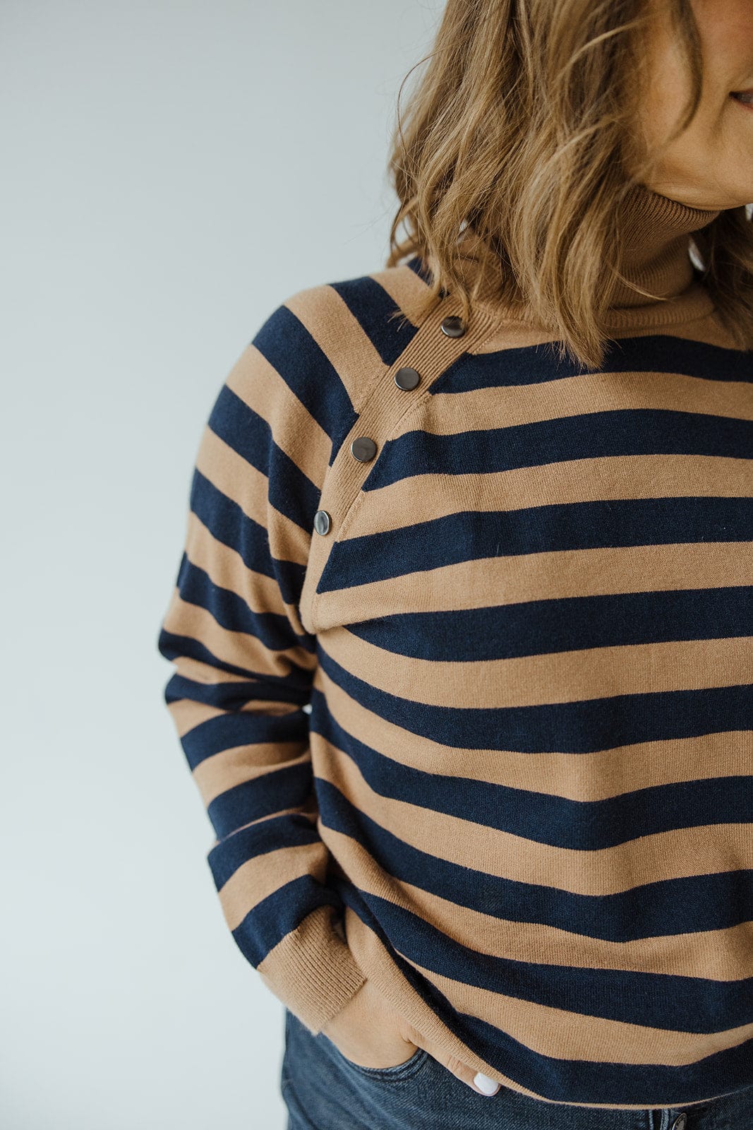 STRIPED TURTLENECK WITH BUTTON DETAIL - Love Marlow