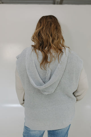 SWEATER VEST WITH HOOD - Love Marlow