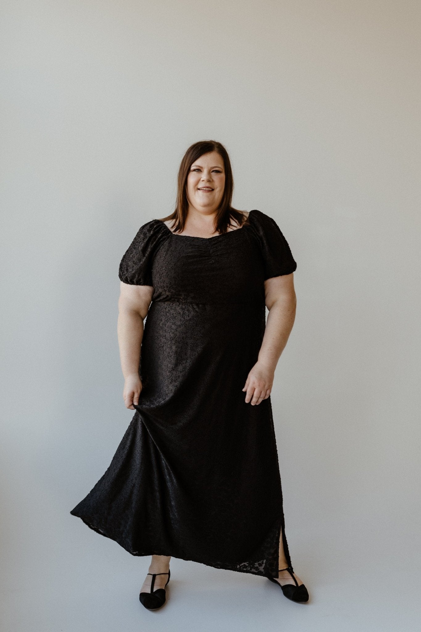 SWEETHEART NECKLINE FLORAL PATTERN MIDI LENGTH DRESS - Love Marlow