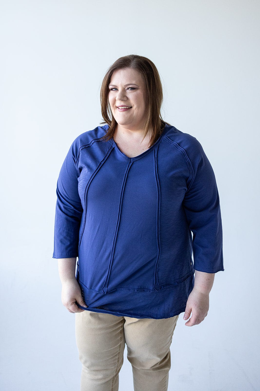 TEE WITH RAW EDGE SEAM DETAIL IN MARINE - Love Marlow