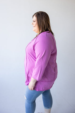 TEE WITH RAW EDGE SEAM DETAIL IN VERBENA - Love Marlow