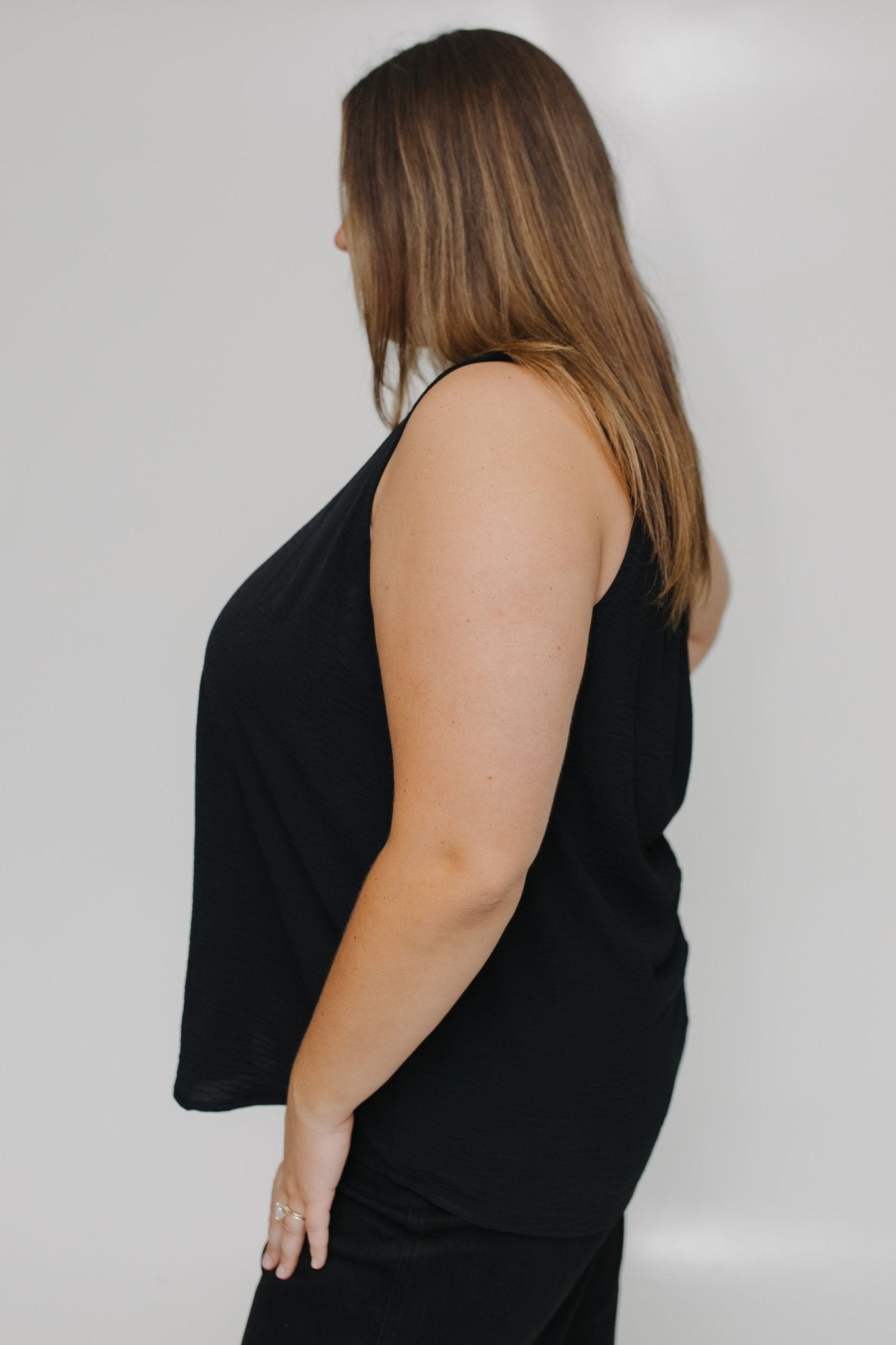 TEXTURE TANK WITH FRONT PLEAT IN BLACK - Love Marlow