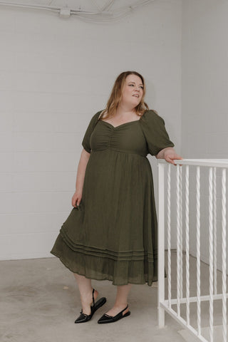 TEXTURED BABYDOLL DRESS WITH PUFF SLEEVE IN DEEP MOSS - Love Marlow