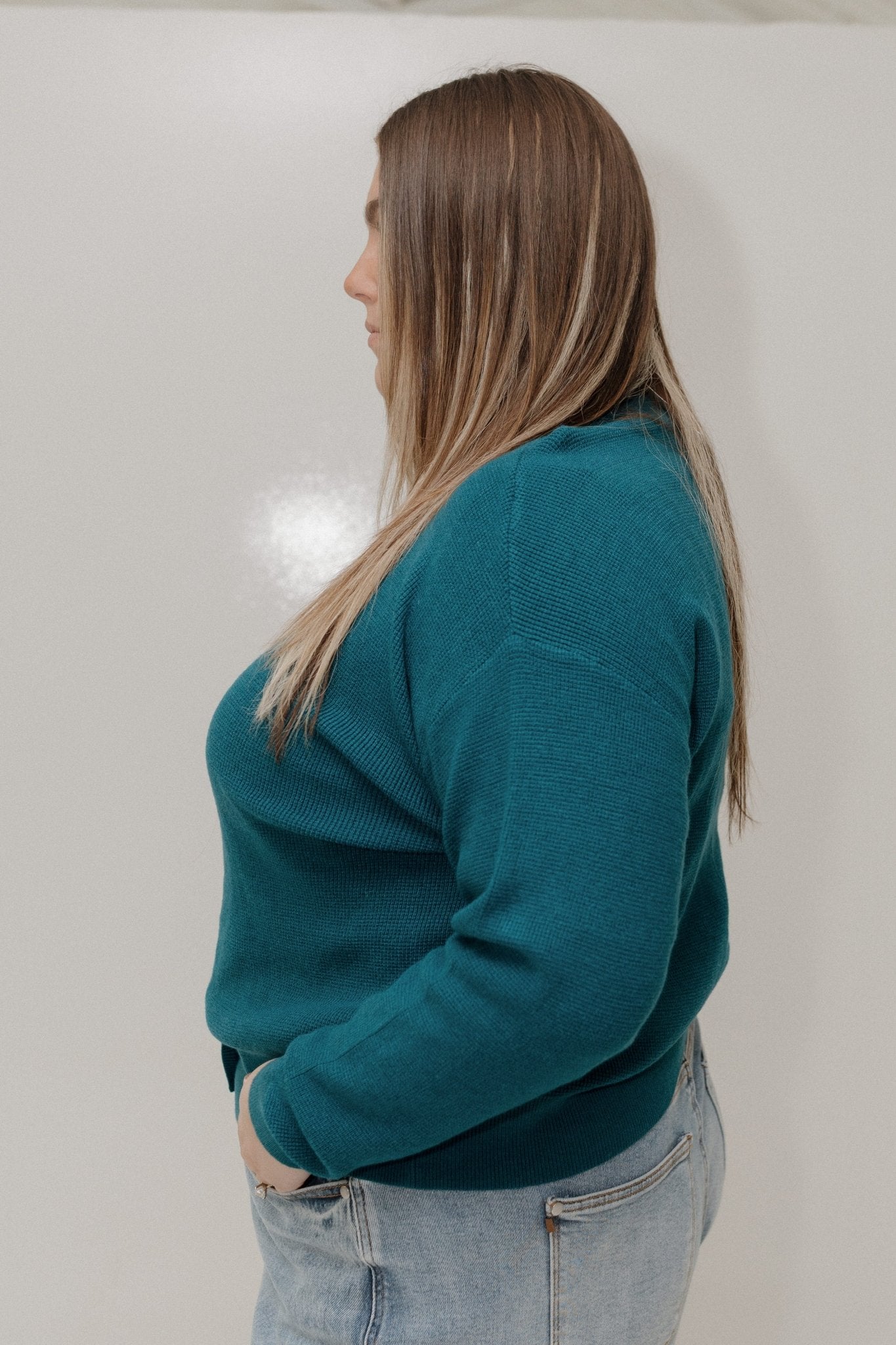 TEXTURED BUTTON FRONT CARDIGAN – PEACOCK SAPPHIRE - Love Marlow