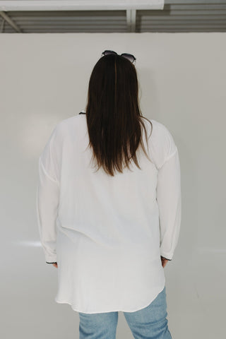 TEXTURED BUTTON - UP BLOUSE WITH CONTRAST STITCHED HEM - Love Marlow