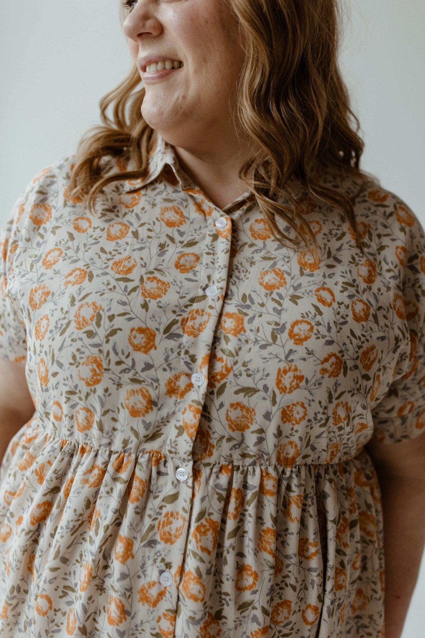 TEXTURED CHIFFON BUTTON FRONT DRESS IN AUTUMN BOUQUET - Love Marlow