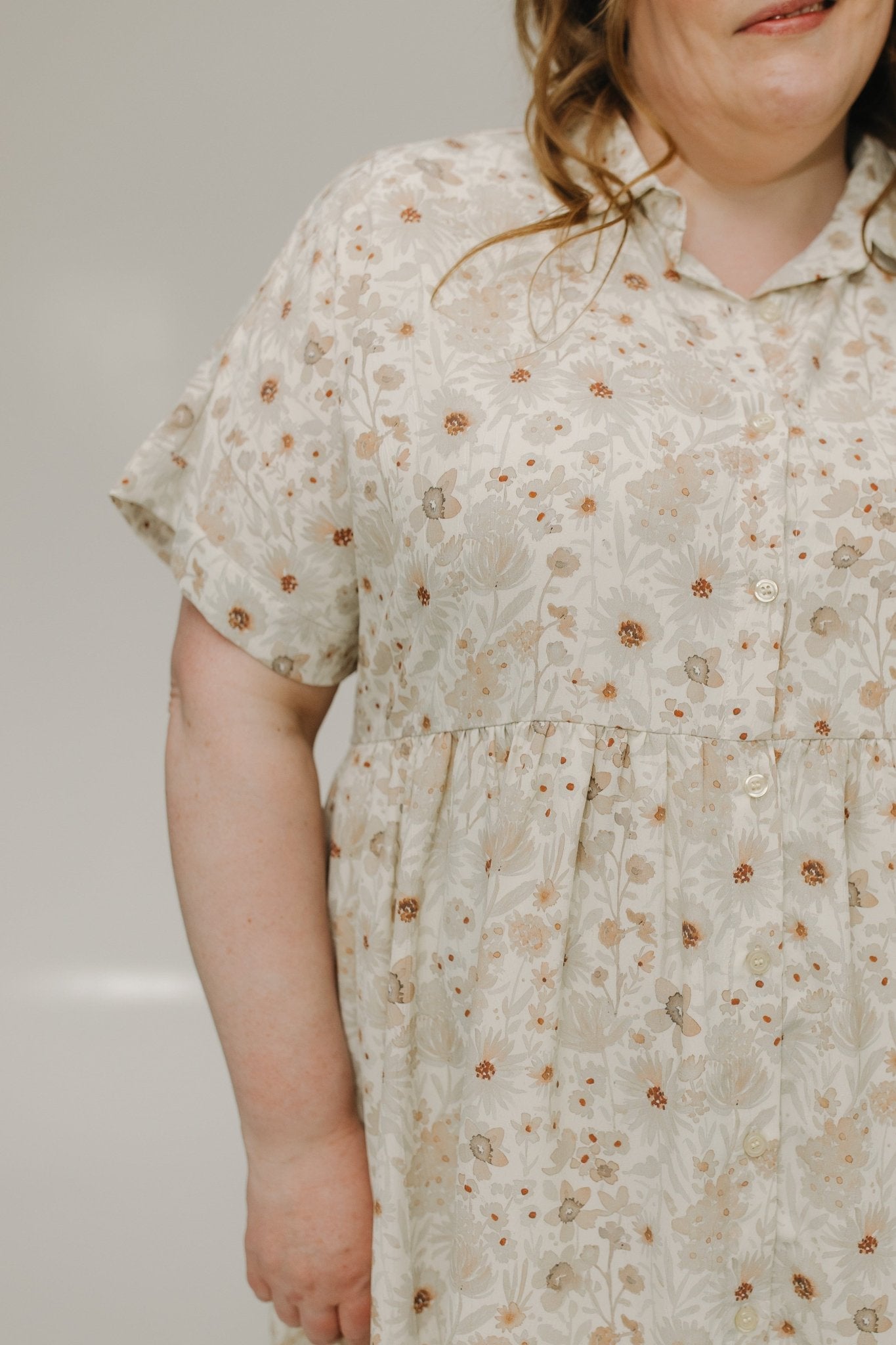 TEXTURED CHIFFON BUTTON FRONT DRESS IN BARE BLOSSOM - Love Marlow