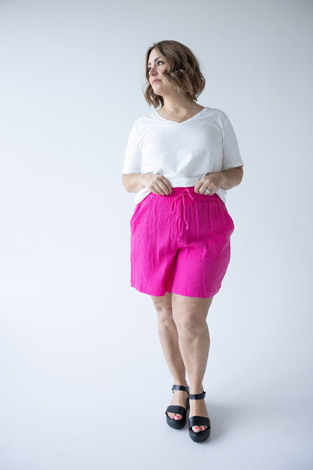 TEXTURED COTTON SHORTS IN AZALEA - Love Marlow