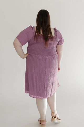 TEXTURED KNEE LENGTH DRESS IN DEWBERRY - Love Marlow