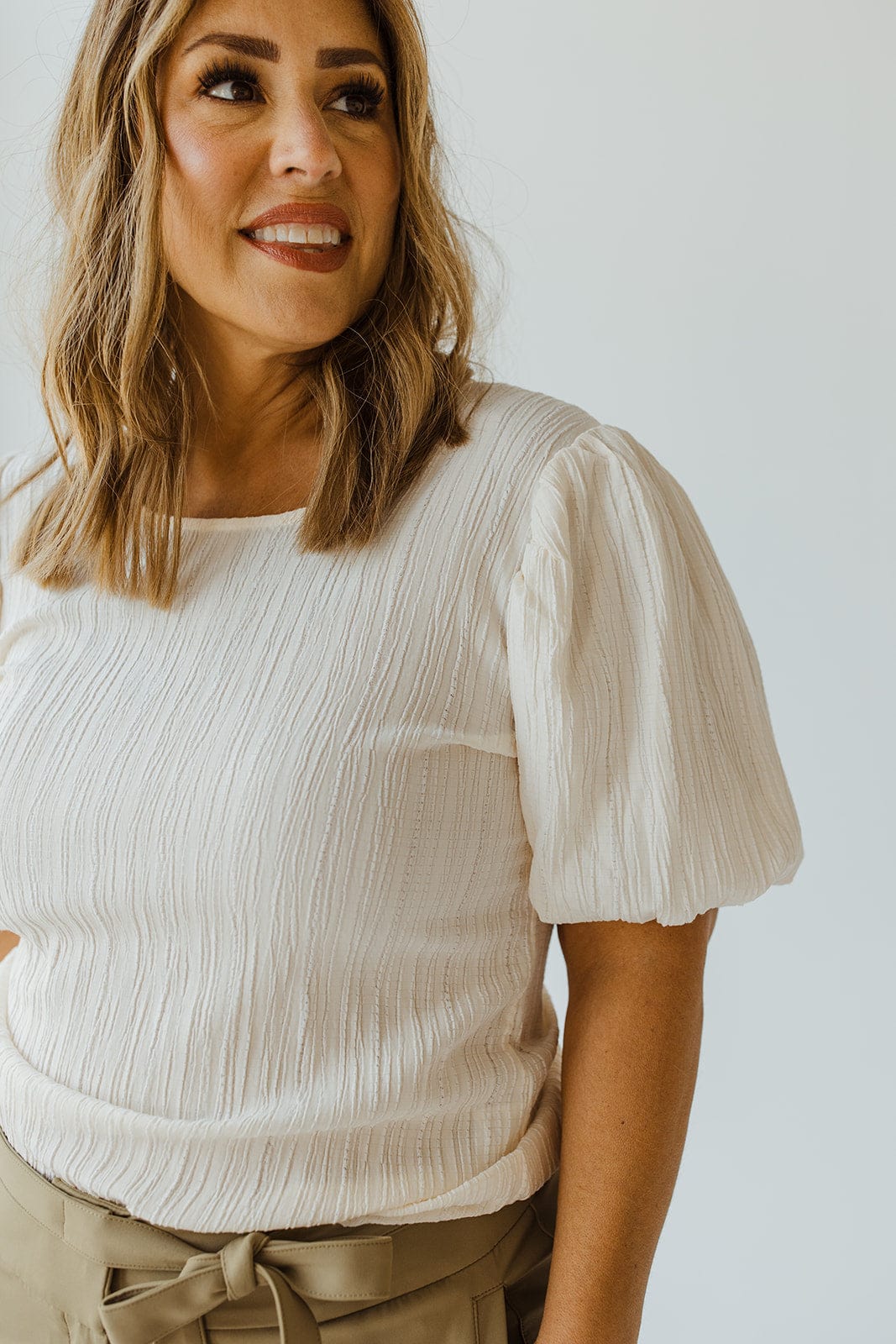 TEXTURED LONG CROP BLOUSE WITH BUBBLE SLEEVE IN EGRET - Love Marlow