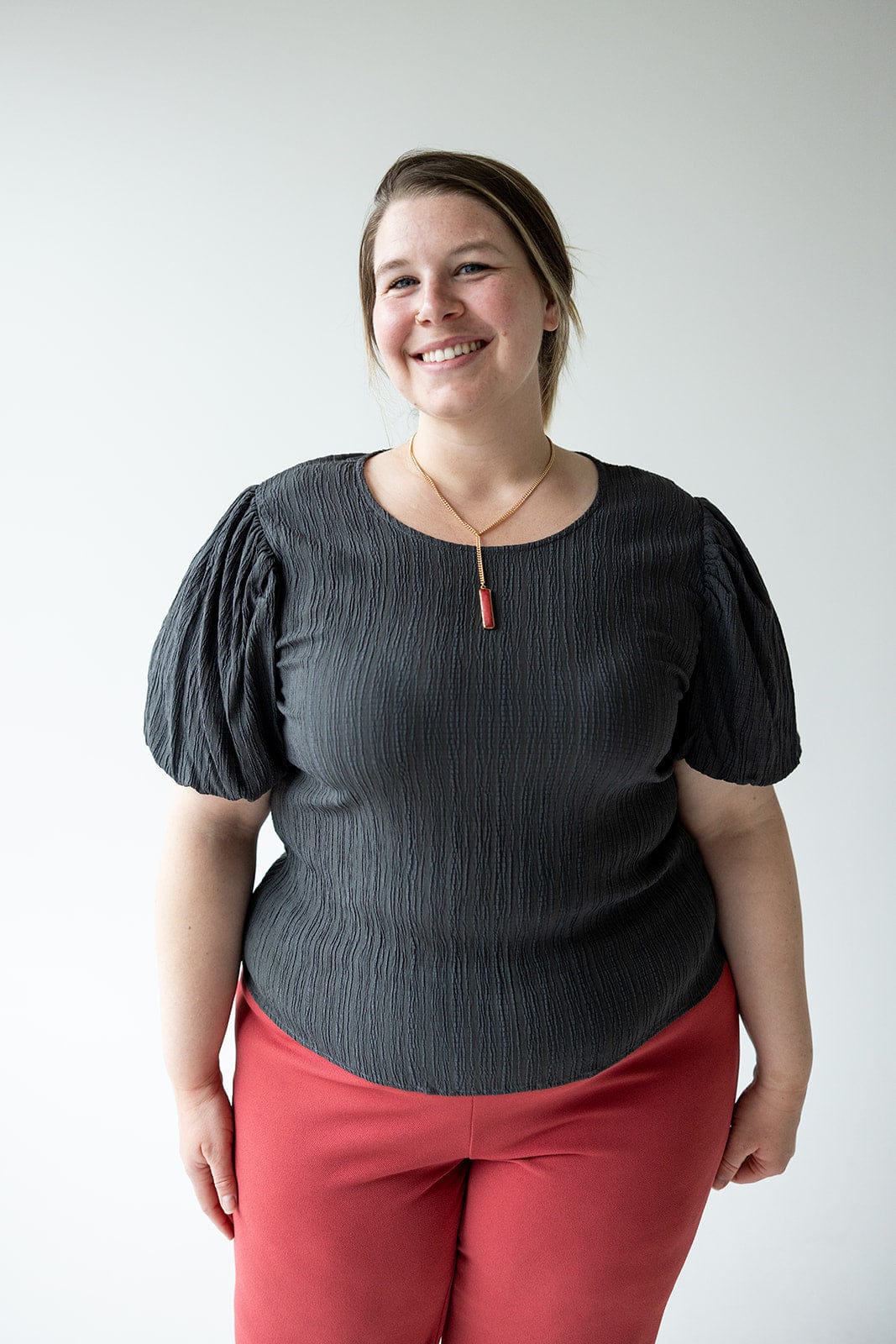 TEXTURED LONG CROP BLOUSE WITH BUBBLE SLEEVE IN LEAD - Love Marlow