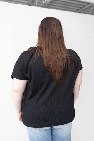 Textured Raglan Sleeve Relaxed Tee – Black - Love Marlow