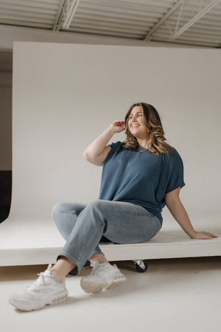 Textured Raglan Sleeve Relaxed Tee – Navy - Love Marlow