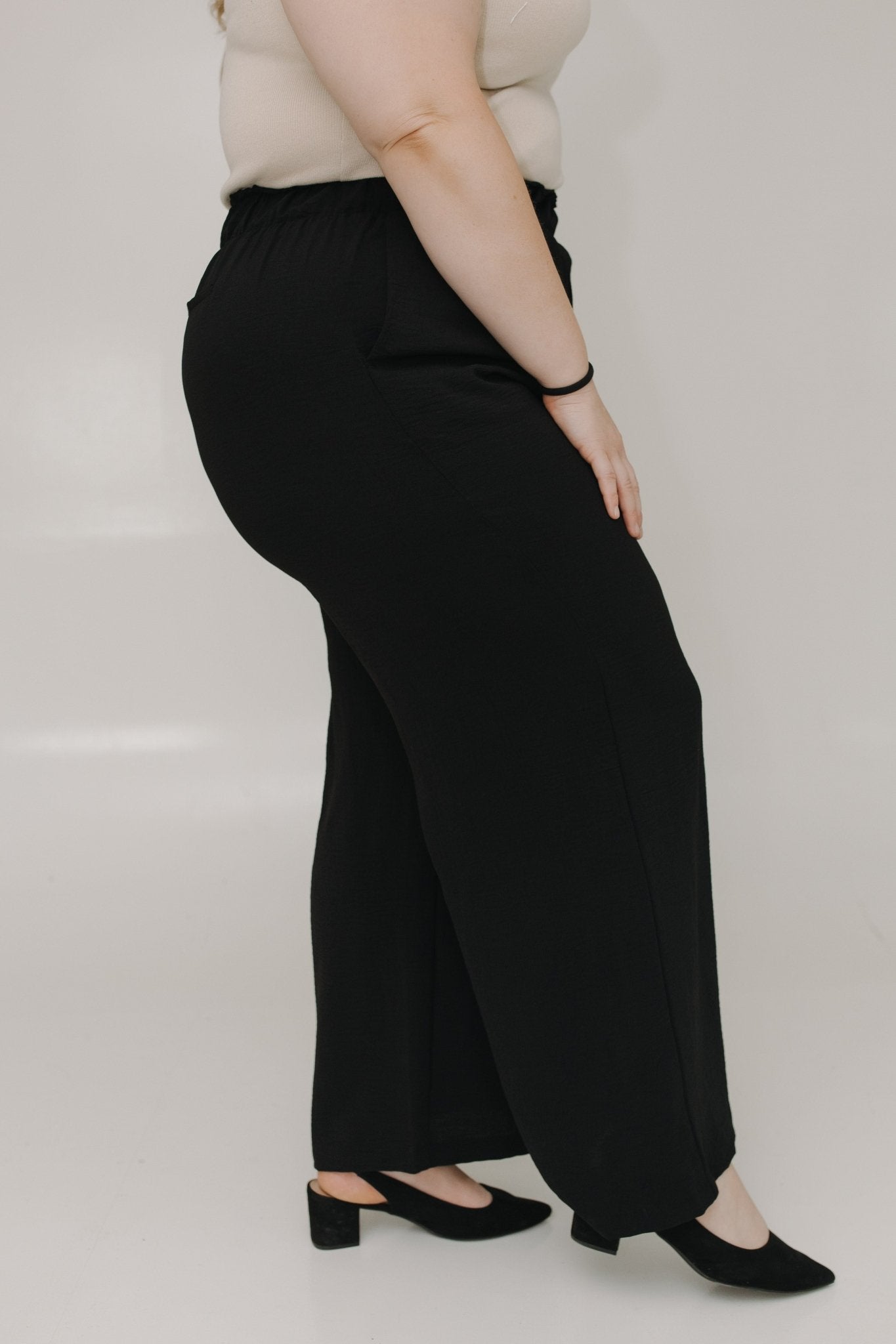 TEXTURED STRAIGHT LEG PANTS - Love Marlow