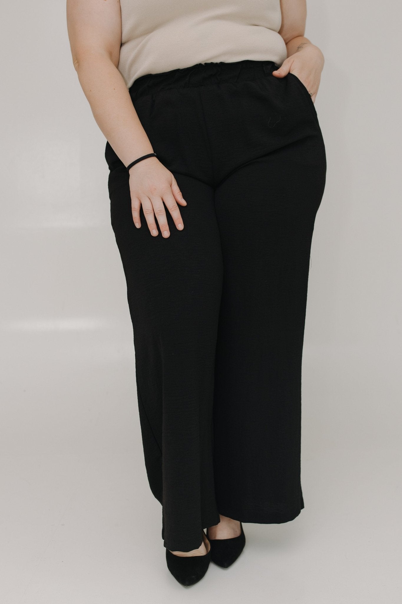TEXTURED STRAIGHT LEG PANTS - Love Marlow