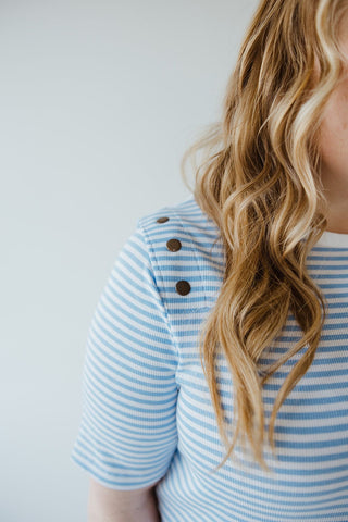 TEXTURED STRIPE TEE WITH GROMMET DETAILS - Love Marlow