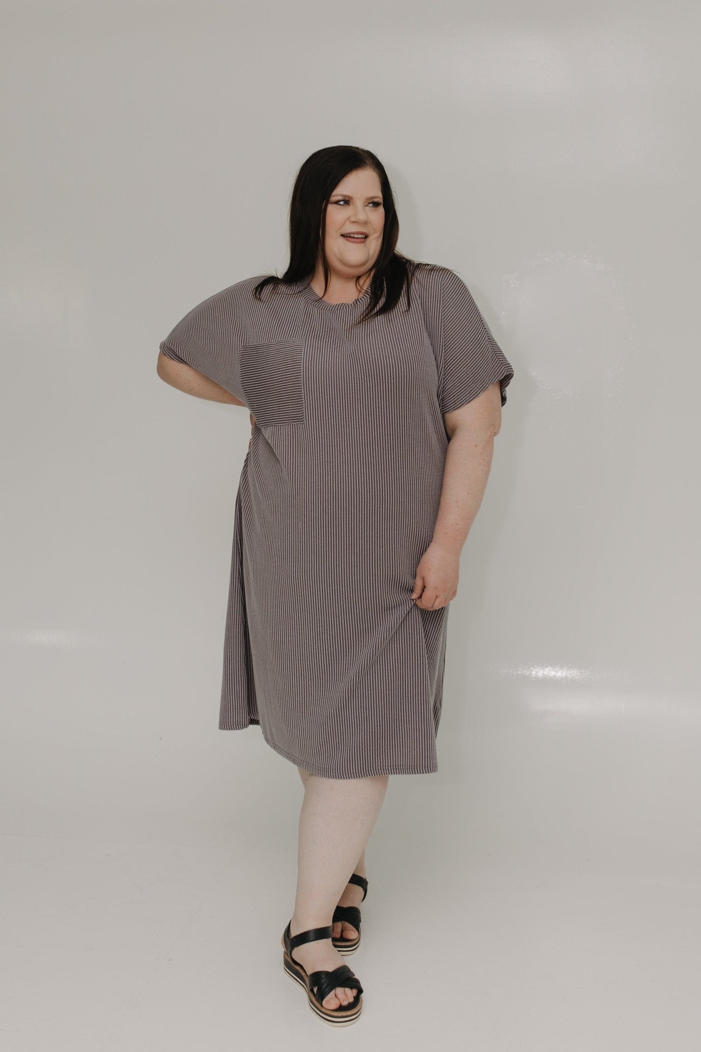 TEXTURED T-SHIRT DRESS WITH POCKET Slate Grey| Off White / 2x TEXTURED T-SHIRT DRESS WITH POCKET Slate Grey| Off White / 2x