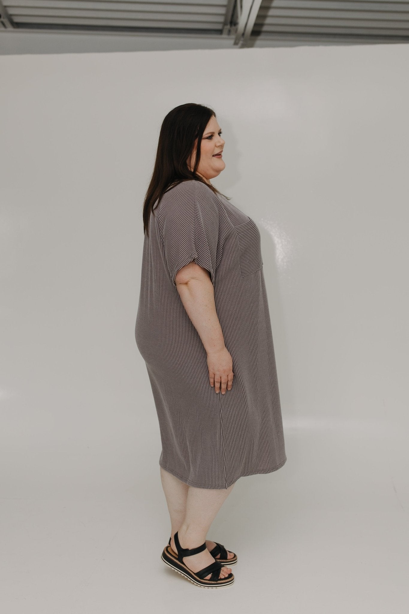 TEXTURED T - SHIRT DRESS WITH POCKET - Love Marlow