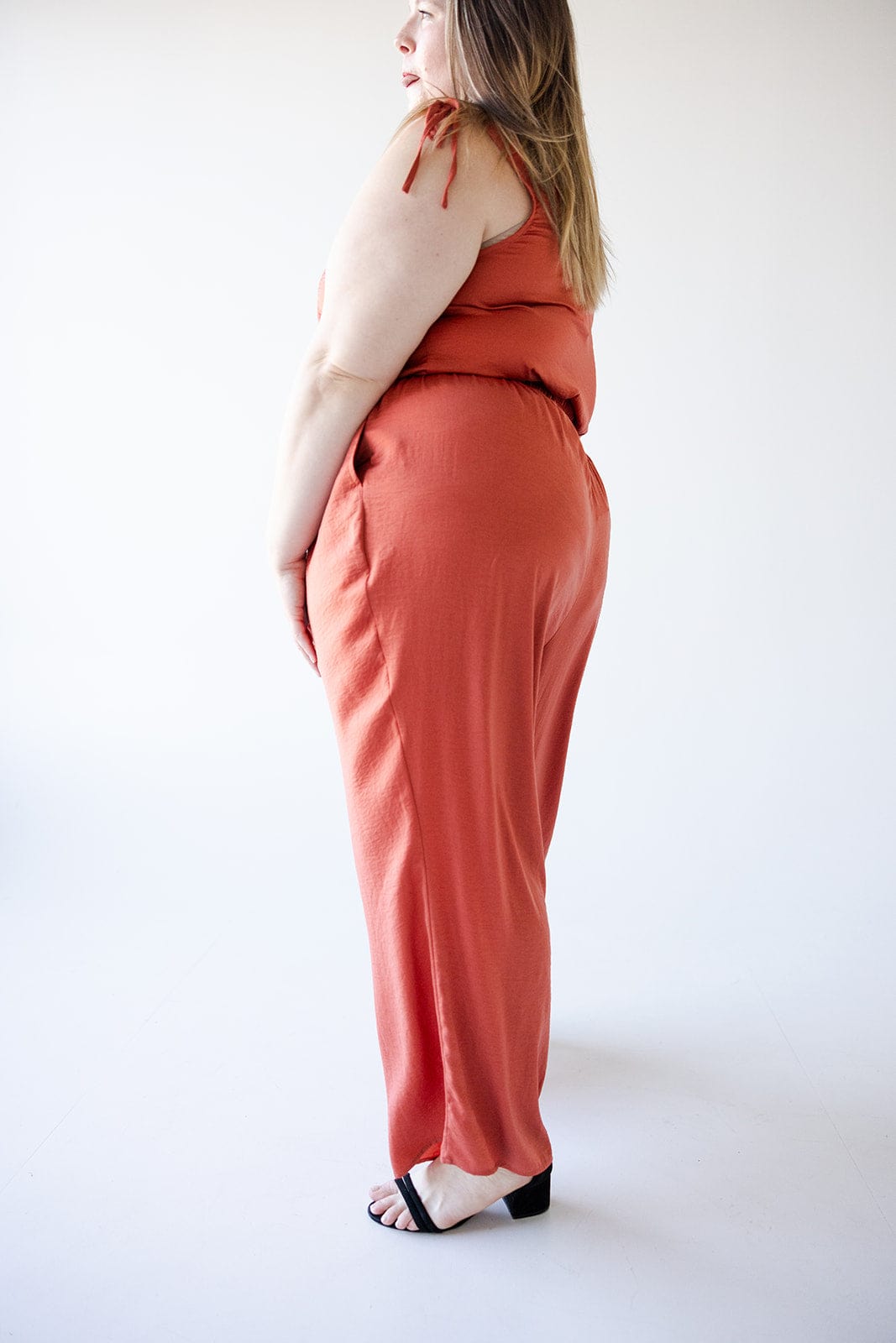 TEXTURED WIDE LEG SATIN PANTS IN COPPER - Love Marlow