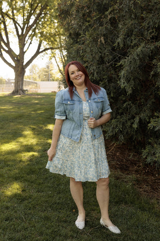 The Sculpted Short Sleeve Stretch Denim Jacket – Medium Light Wash - Love Marlow