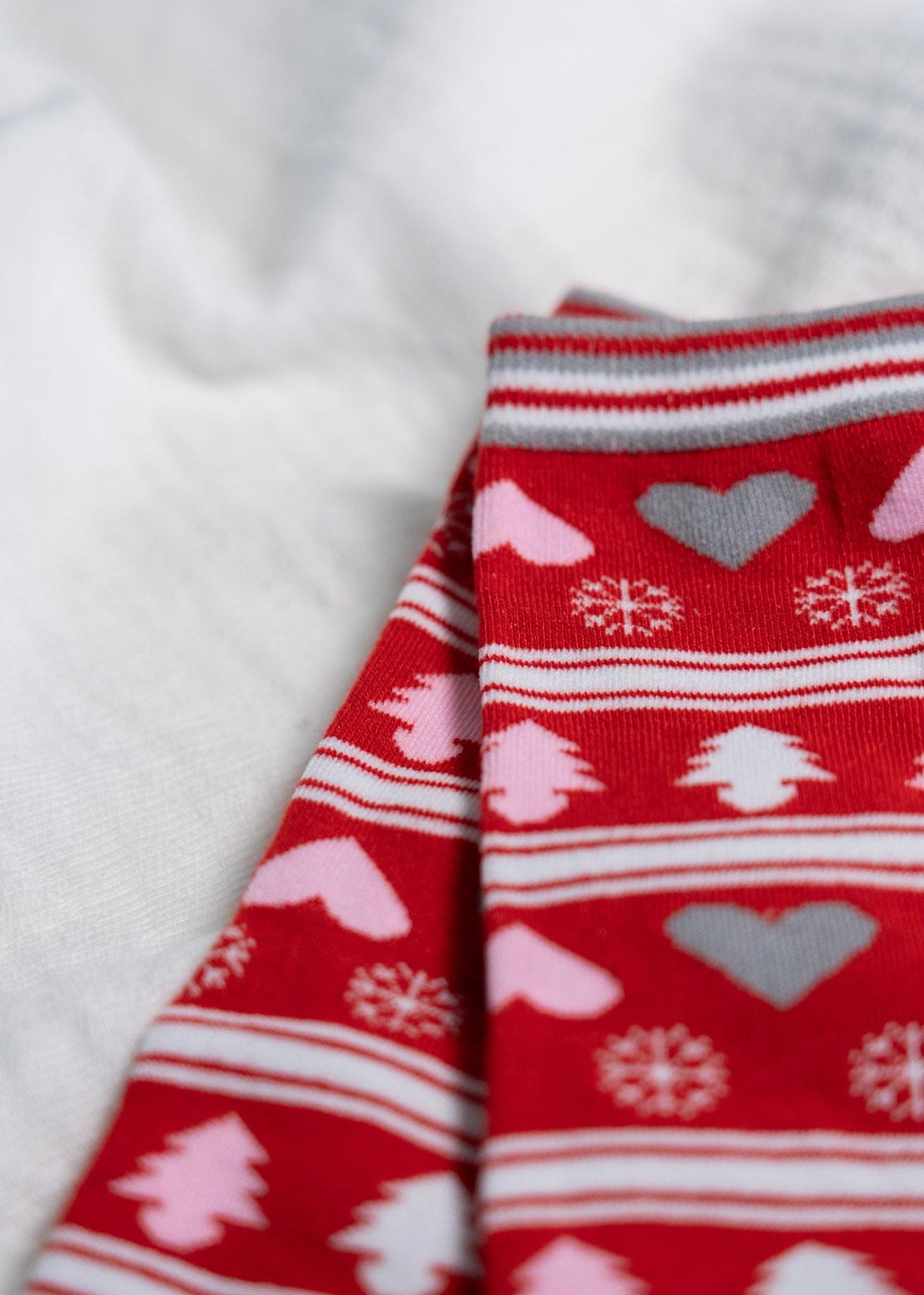 TREES & HEARTS HOLIDAY SOCKS - Love Marlow