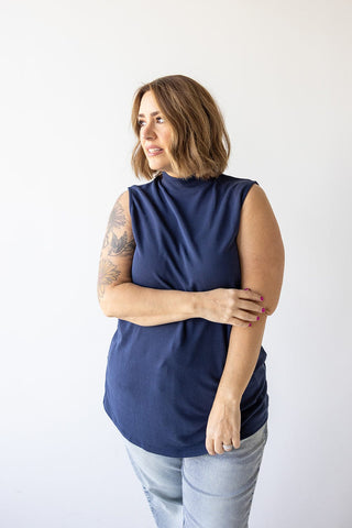 TURTLENECK TANK IN WASHED NAVY - Love Marlow