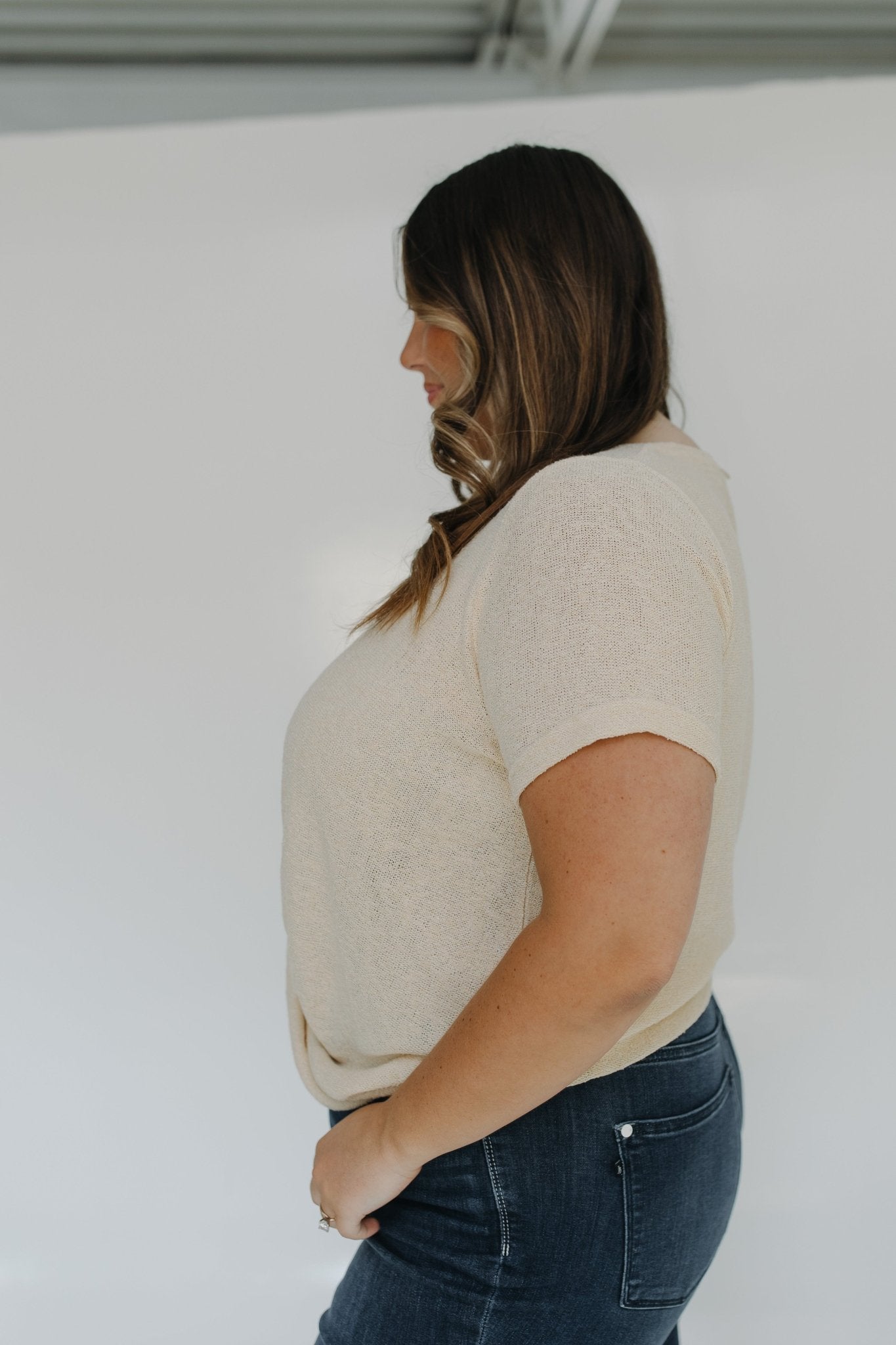 TWIST FRONT OPEN WEAVE SWEATER IN SUN BLEACHED DRIFTWOOD - Love Marlow