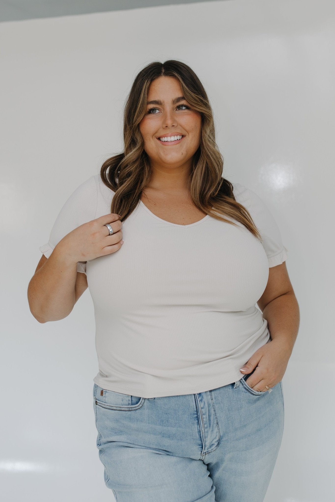 V - NECK RIBBED TEE IN SEA SALT - Love Marlow