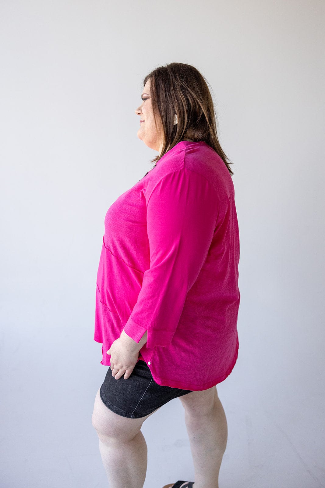 V - NECK TUNIC WITH ASYMMETRICAL HEM IN GLAM PINK - Love Marlow