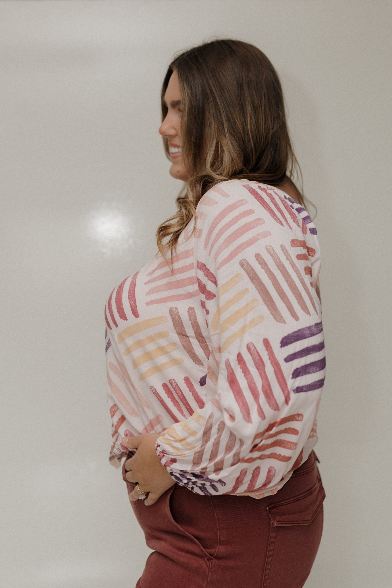 V - NECKLINE WOVEN BLOUSE IN GEOMETRIC PATTERN - Love Marlow